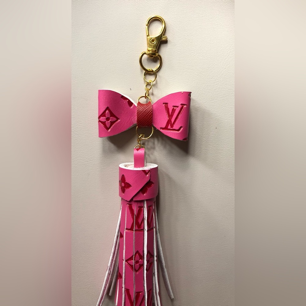 Handmade fashion keychains - Picture 2 of 3